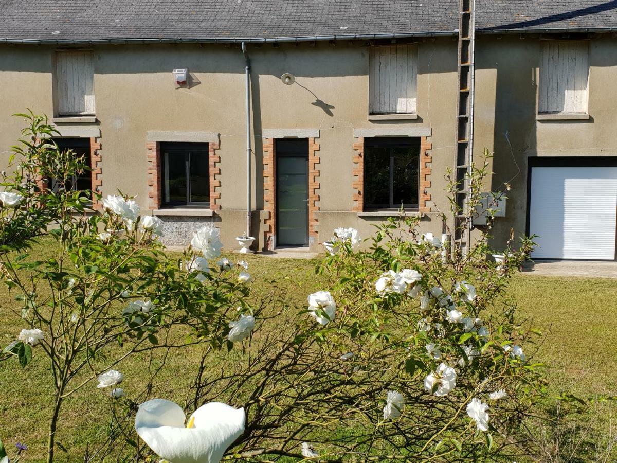 Le Chêne Fourcher La Meziere Exterior foto
